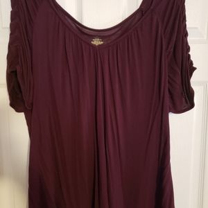 Plum colored J Lo top size XL